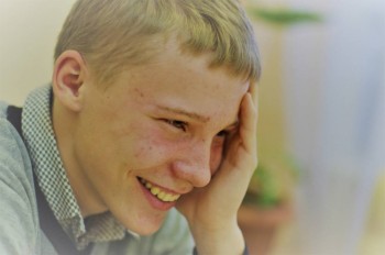 В нашей семье - снова подростки, уже насовсем - kfmTk8fkV80.jpg